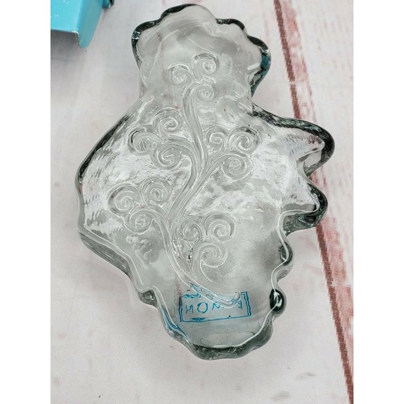 Heavy Glass Ireland Eamon Glass Frosted Clear Isle of Ireland Paperweight & Box - Picture 4 of 12